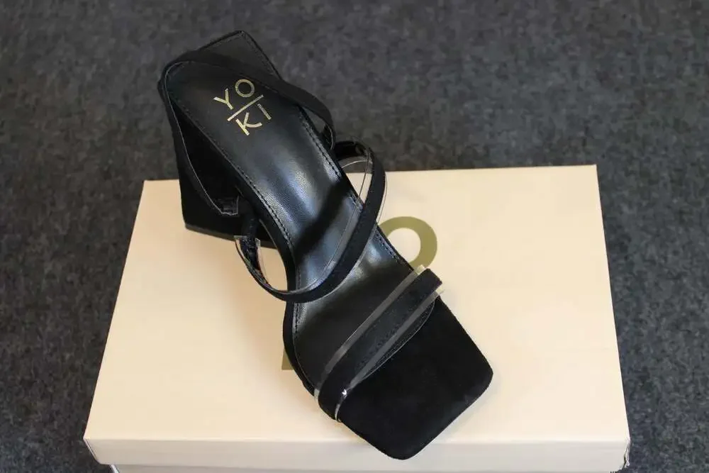Yoki Black Miller Square-Toe Chunky Triangle Heel Sandals